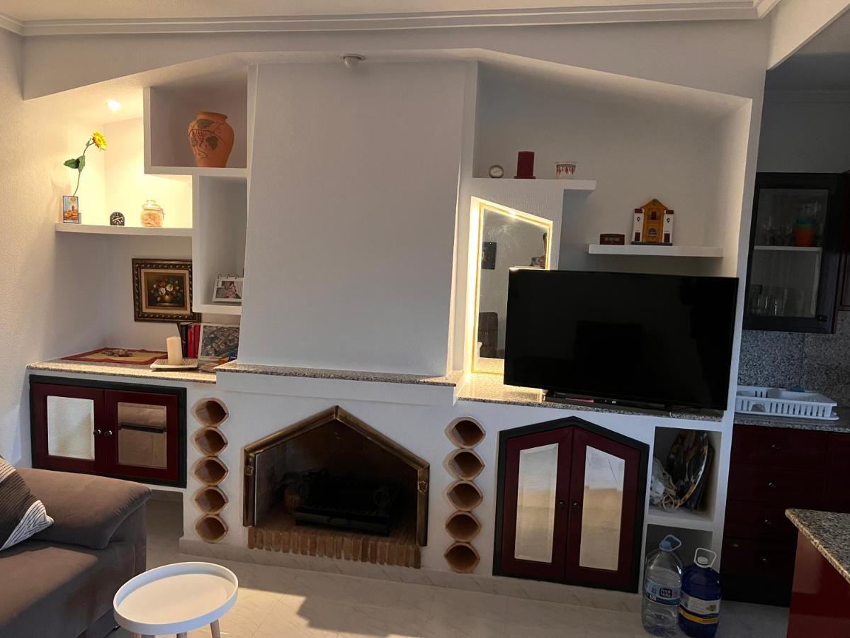 Schoenes Ruhiges Rooftop Apartment Mit Grosser Dachterrasse Torrevieja Bagian luar foto