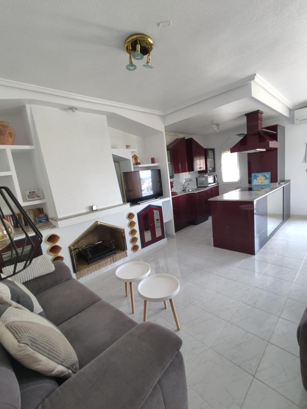 Schoenes Ruhiges Rooftop Apartment Mit Grosser Dachterrasse Torrevieja Bagian luar foto